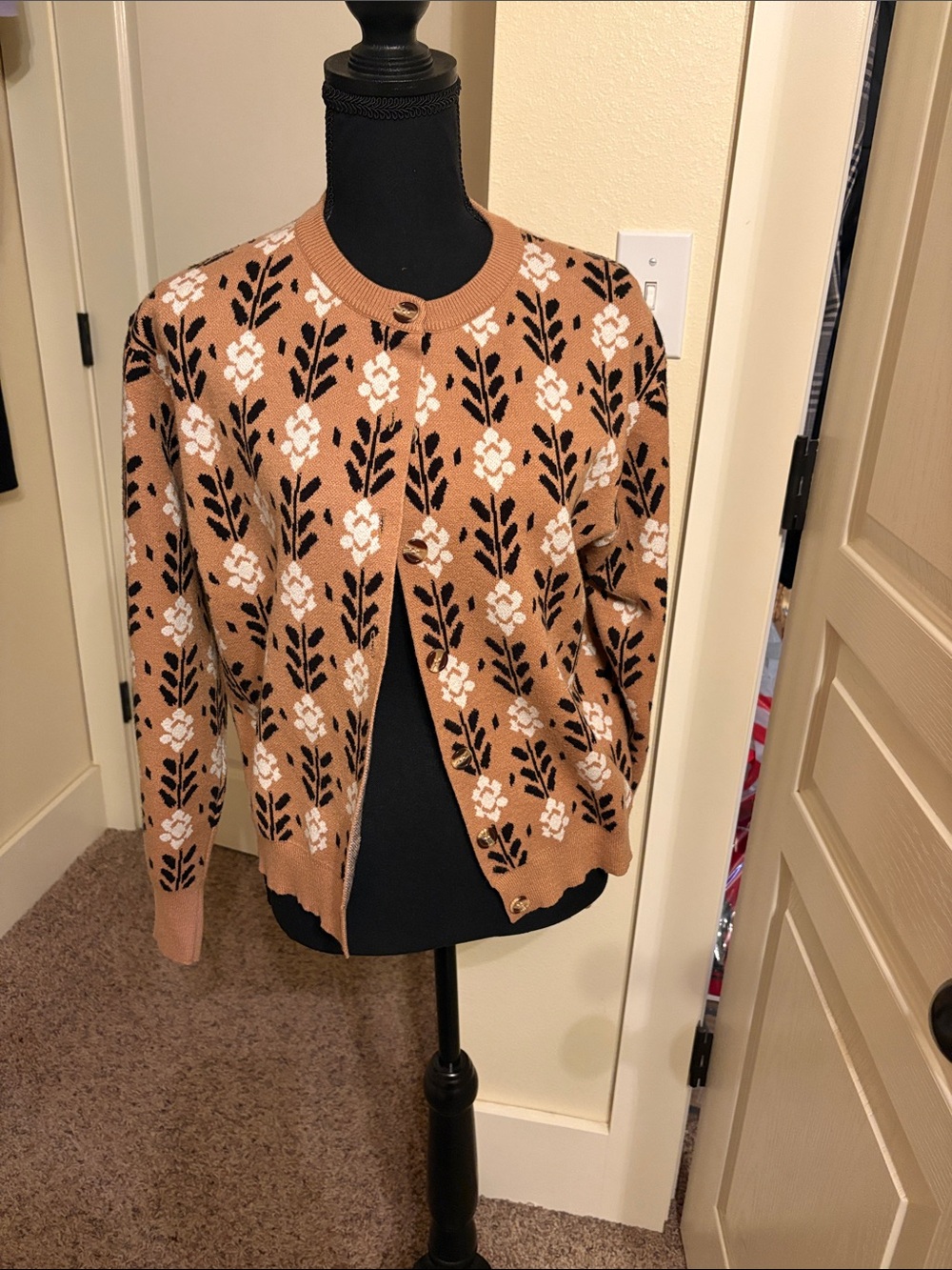 Polagram Camel Floral Crewneck Cardigan with White & Black Motif